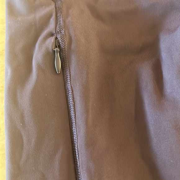 Athleta Girl Snow Problem Tight in Excellent Condition - Picture 2 of 4